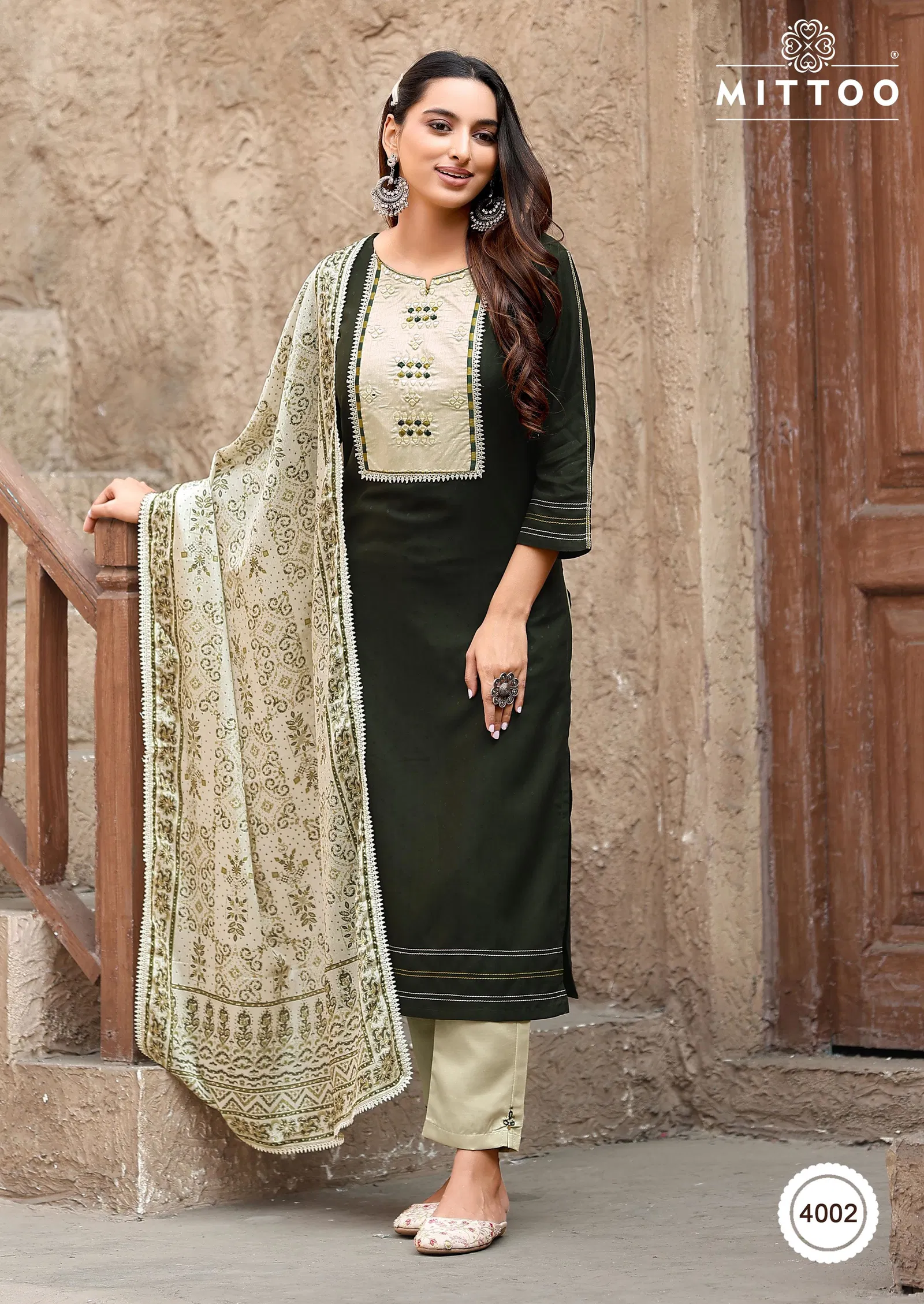 Chand By Mittoo Rayon Weaving Kurti With Bottom Dupatta Suppliers In India
